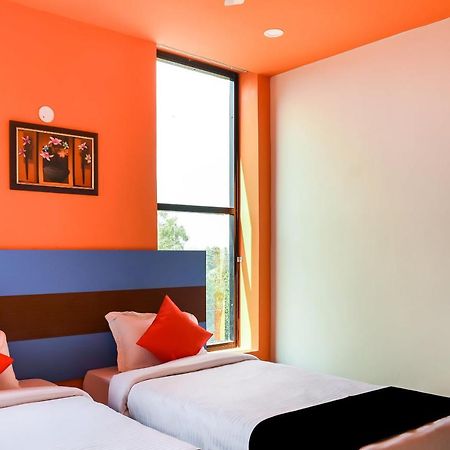 Capital O 67249 Hotel Planet Μπουμπάνεσβαρ Εξωτερικό φωτογραφία