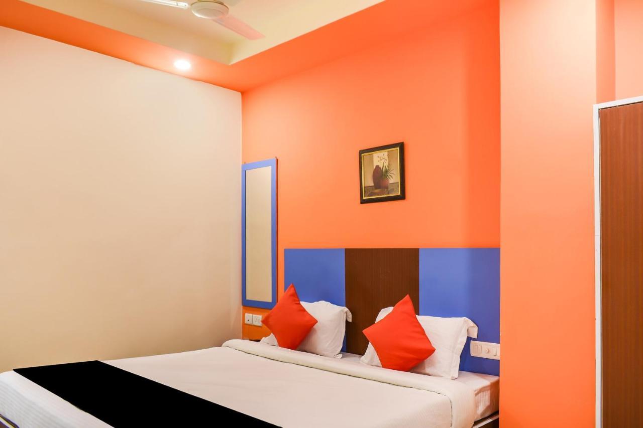 Capital O 67249 Hotel Planet Μπουμπάνεσβαρ Εξωτερικό φωτογραφία