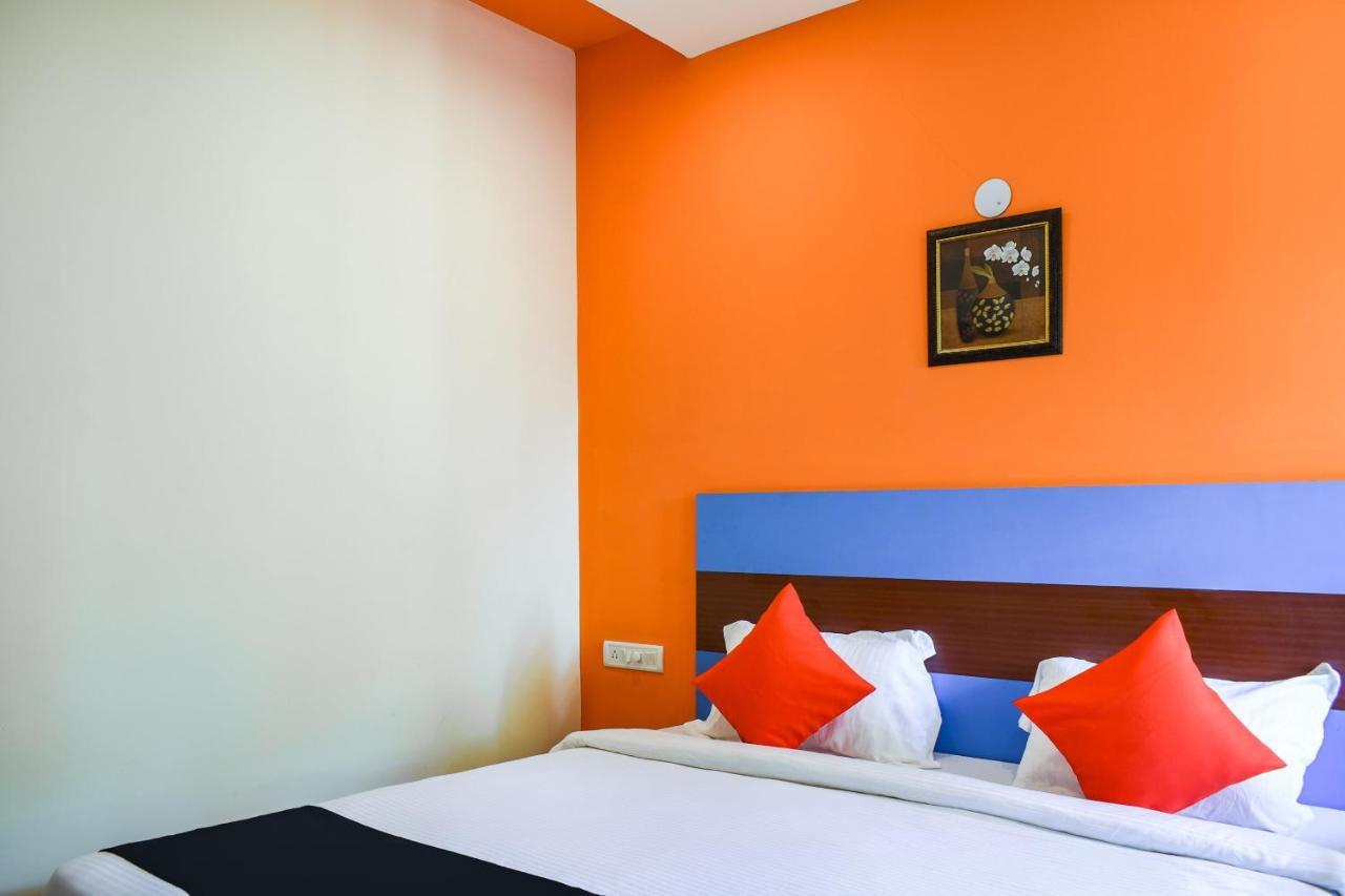 Capital O 67249 Hotel Planet Μπουμπάνεσβαρ Εξωτερικό φωτογραφία