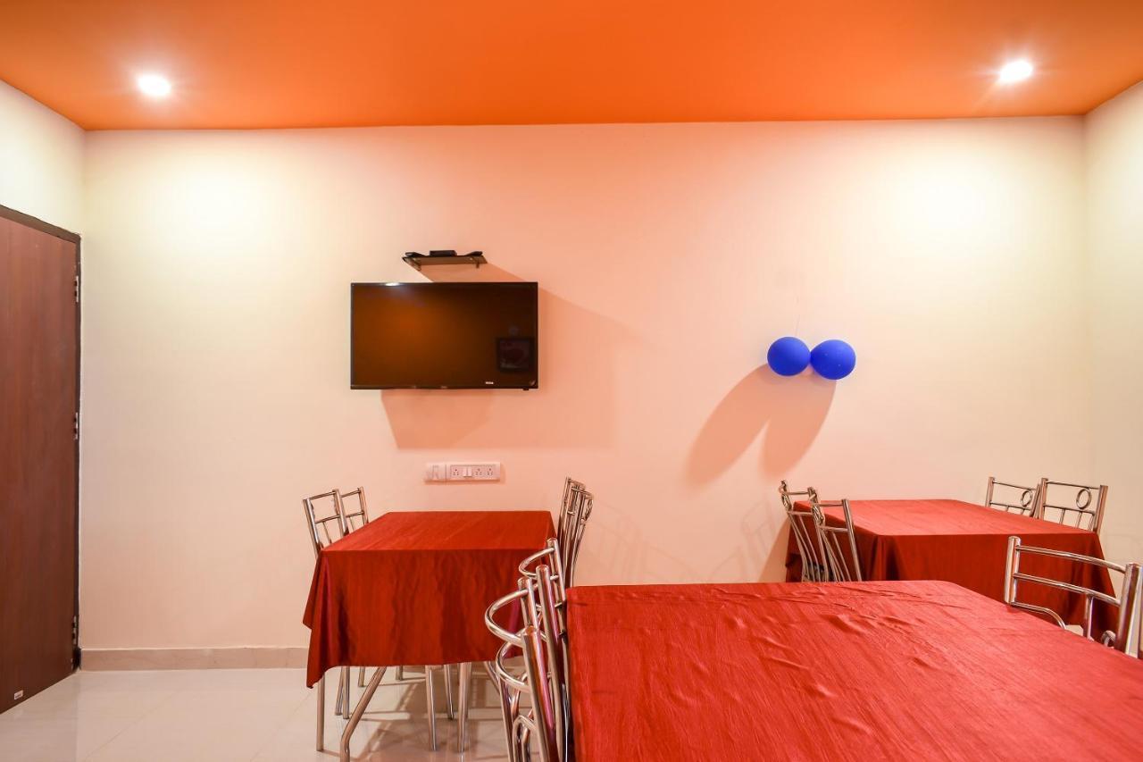 Capital O 67249 Hotel Planet Μπουμπάνεσβαρ Εξωτερικό φωτογραφία